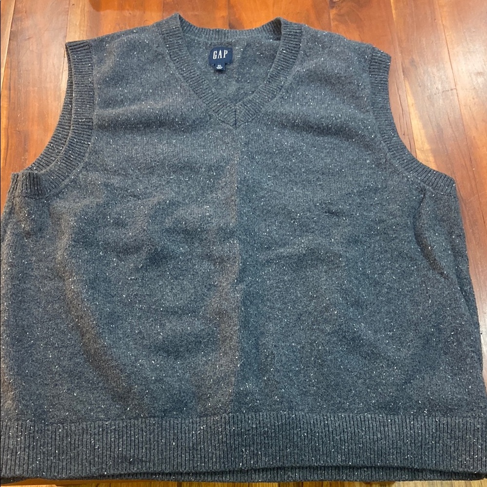 GAP Charcoal Knit Vest